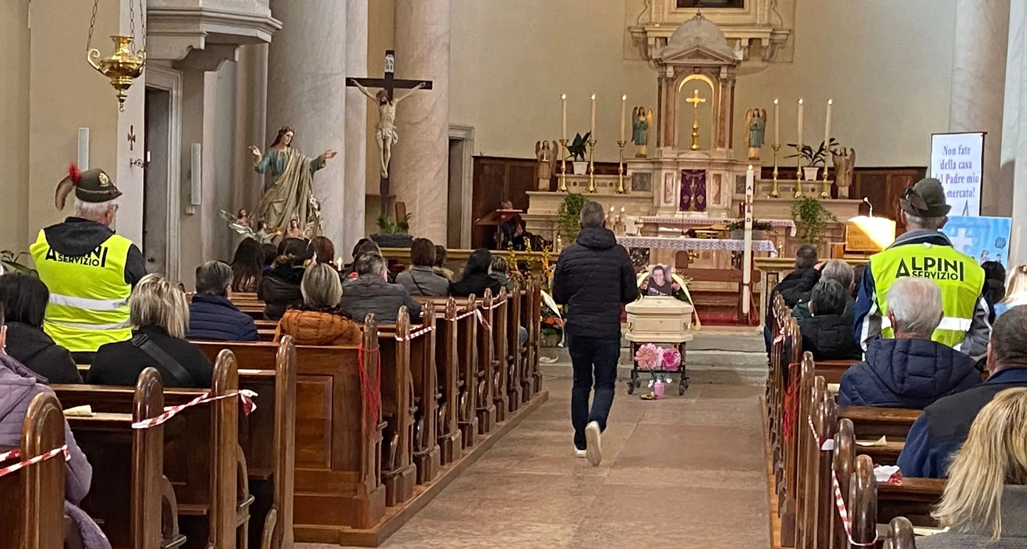 A Vigo Meano il commosso addio a Deborah Saltori