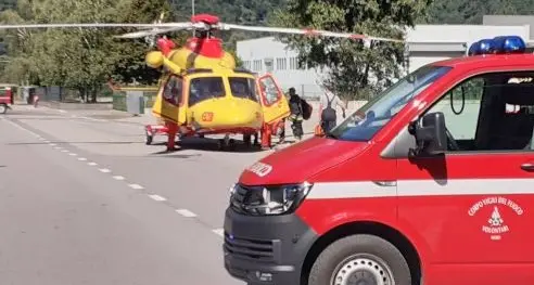 Bimbo in casa agguanta il flacone di detersivo e lo mette in bocca. Ora è ricoverato all’ospedale di Rovereto