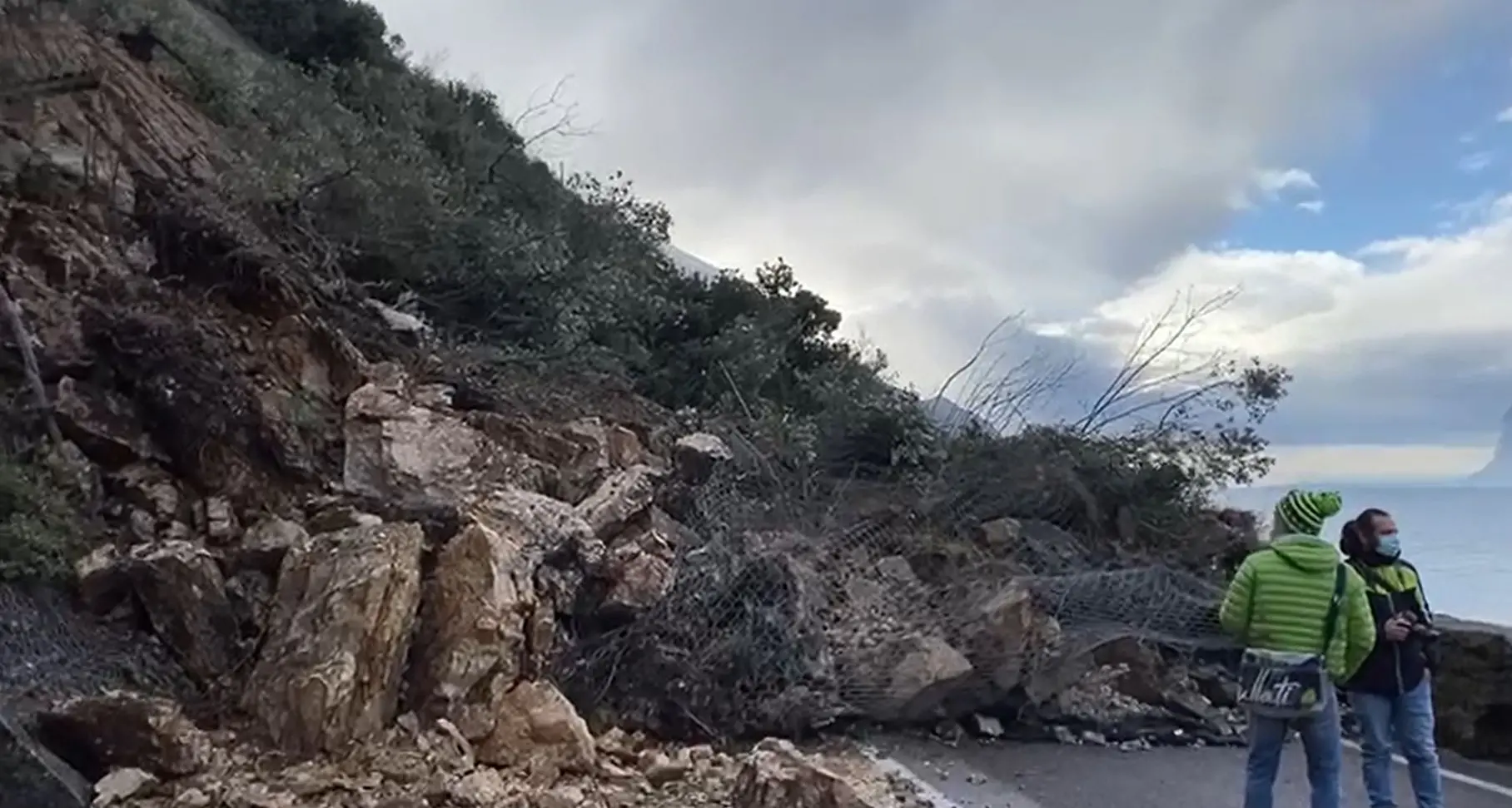 Frana sulla Gardesana, servizio di navigazione Riva-Malcesine al via