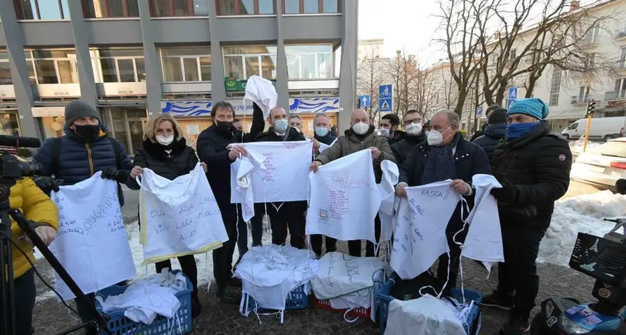 Ristori, più liquidità, taglio di affitti e Iva fino: ecco cosa chiedono i “grembiuli bianchi” trentini
