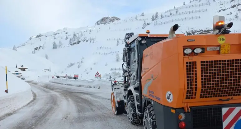 Neve, in Trentino caduti in media 25-30 centimetri di neve, ecco le strade chiuse