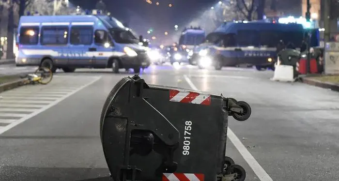 Anarchici: scontri a Torino, assolto il roveretano Passamani