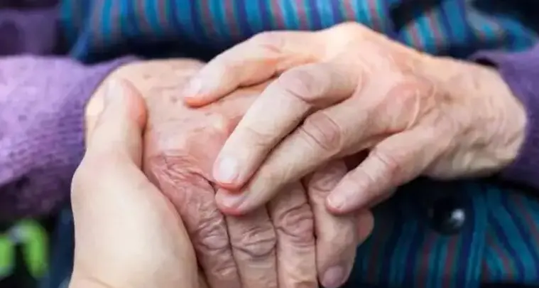 Ok della Ue al farmaco anti-Alzheimer, il primo che può rallentare la malattia