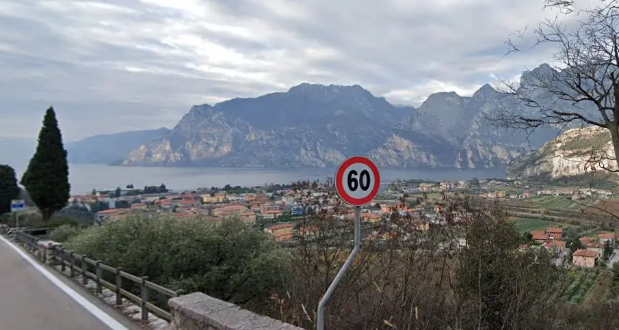 Nago-Torbole: limite di velocità di 50 all’ora sulla discesa