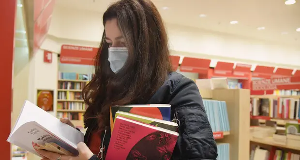 Salò, la biblioteca acquista un albero ogni 5 mila libri prestati: ne arriveranno sette