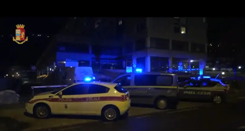 Bar di Trento ancora pieno dopo le 20.30, sanzionati i clienti e il proprietario