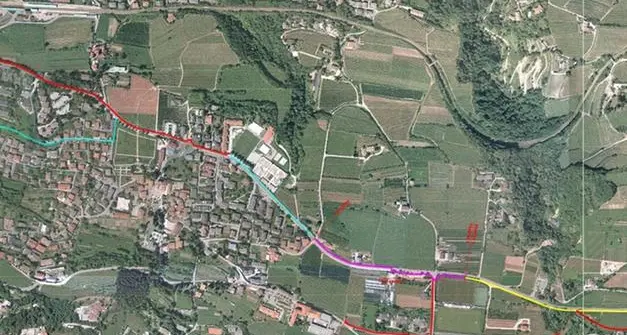 «Lavori pericolosi sulla strada tra Povo e Villazzano: lo spartitraffico è quasi invisibile»