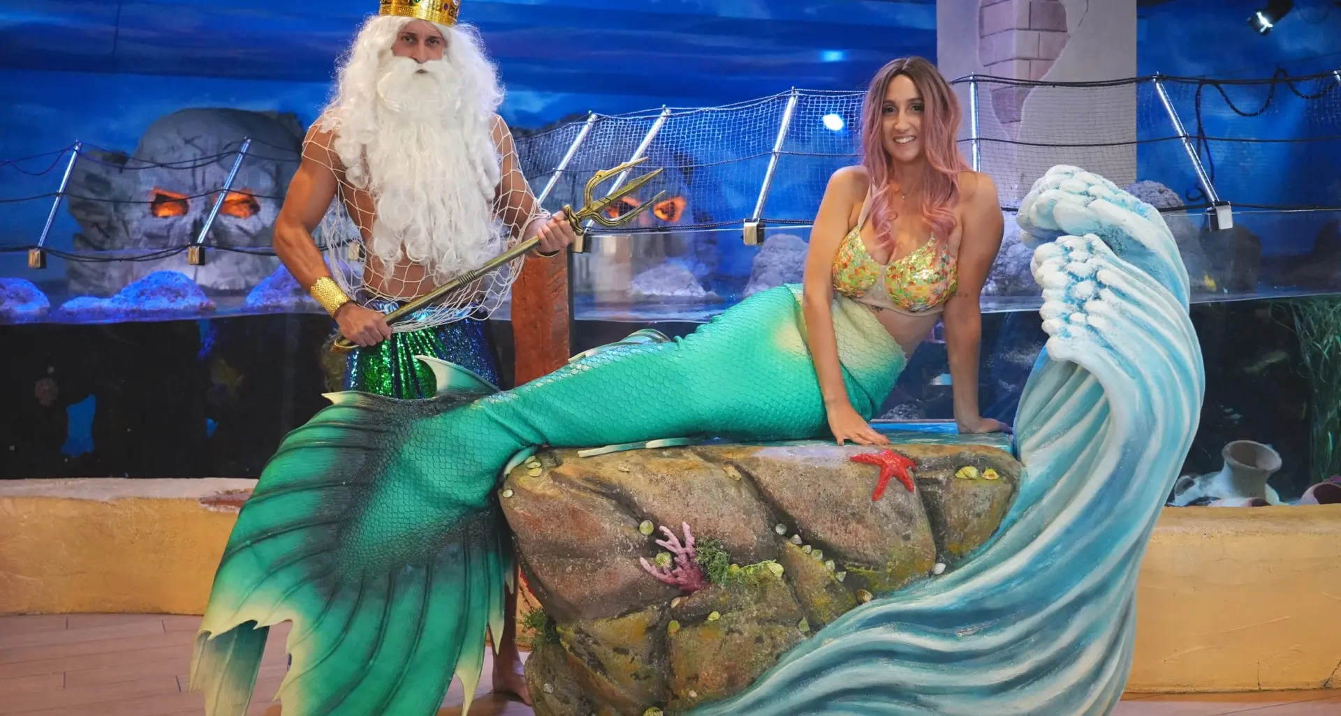 Tritone e sirena di Gardaland Sea Life Acquarium per sensibilizzare al rispetto dell’ambiente marino