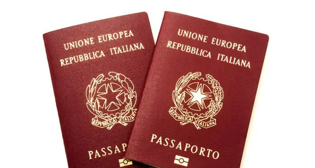 «Rinnovo del passaporto a Trento: appuntamenti quasi impossibili e poi la lunga coda»