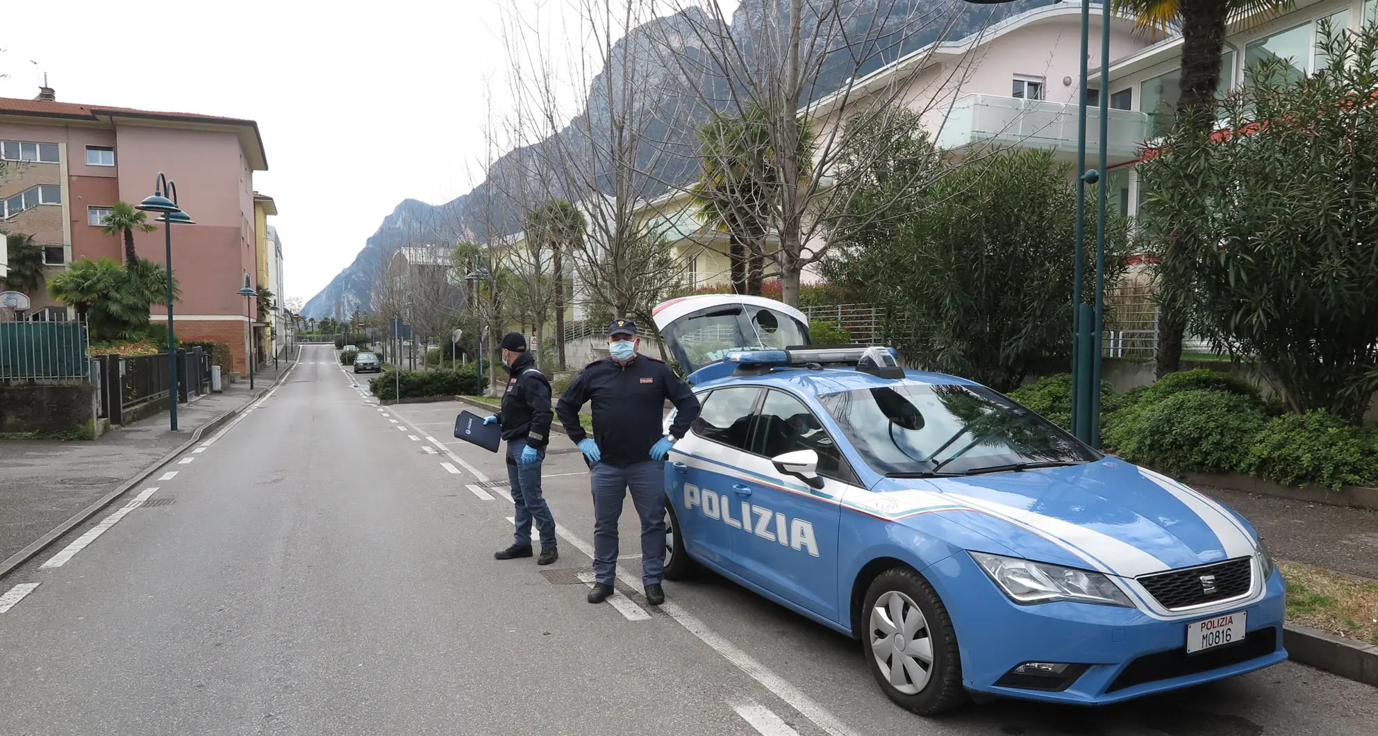 Si trova le ladre in casa: inseguimento e arresto a Trento