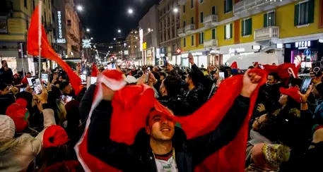 Verona, tifosi marocchini aggrediti con catene e manganelli