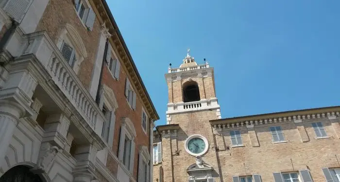 Si finge primario ospedaliero in difficoltà per truffare religiosi, denunciato un trentino di 61 anni