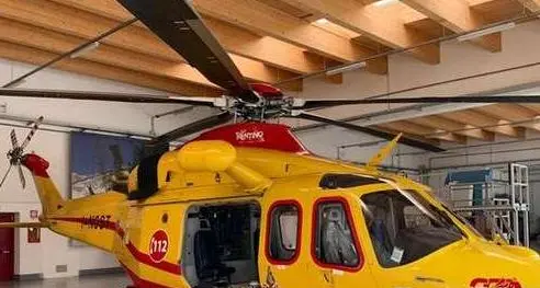 Elicottero dei vigili del fuoco a noleggio, la Corte dei Conti scagiona Fugatti e la Cassa antincendi