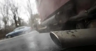 Dal 2035 stop alle immatricolazioni di auto diesel e benzina