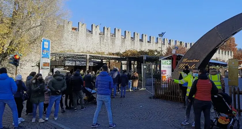 Natale a Trento, bilancio positivo: 500 mila visitatori e “pieni voti” per 9 su 10