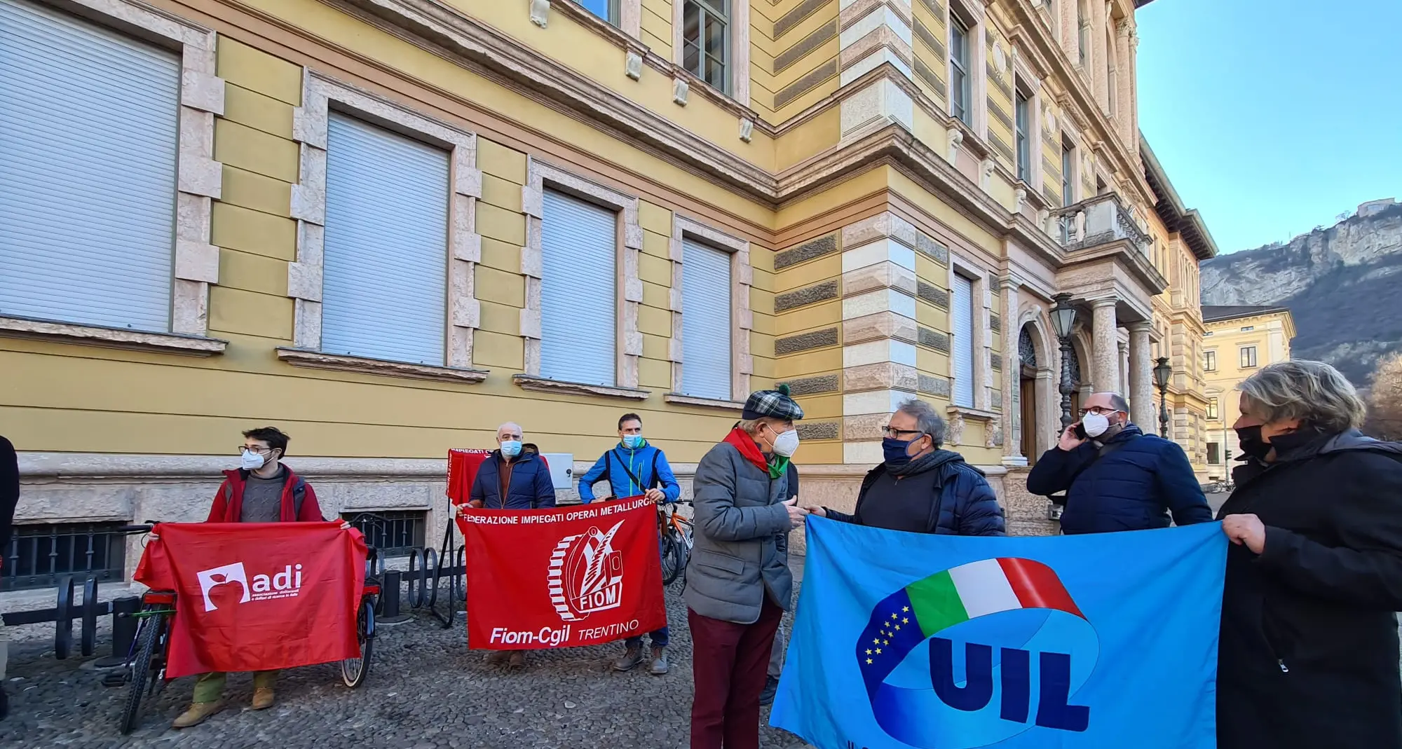 Stagista morto sul lavoro a 18 anni, studenti e sindacati trentini in piazza