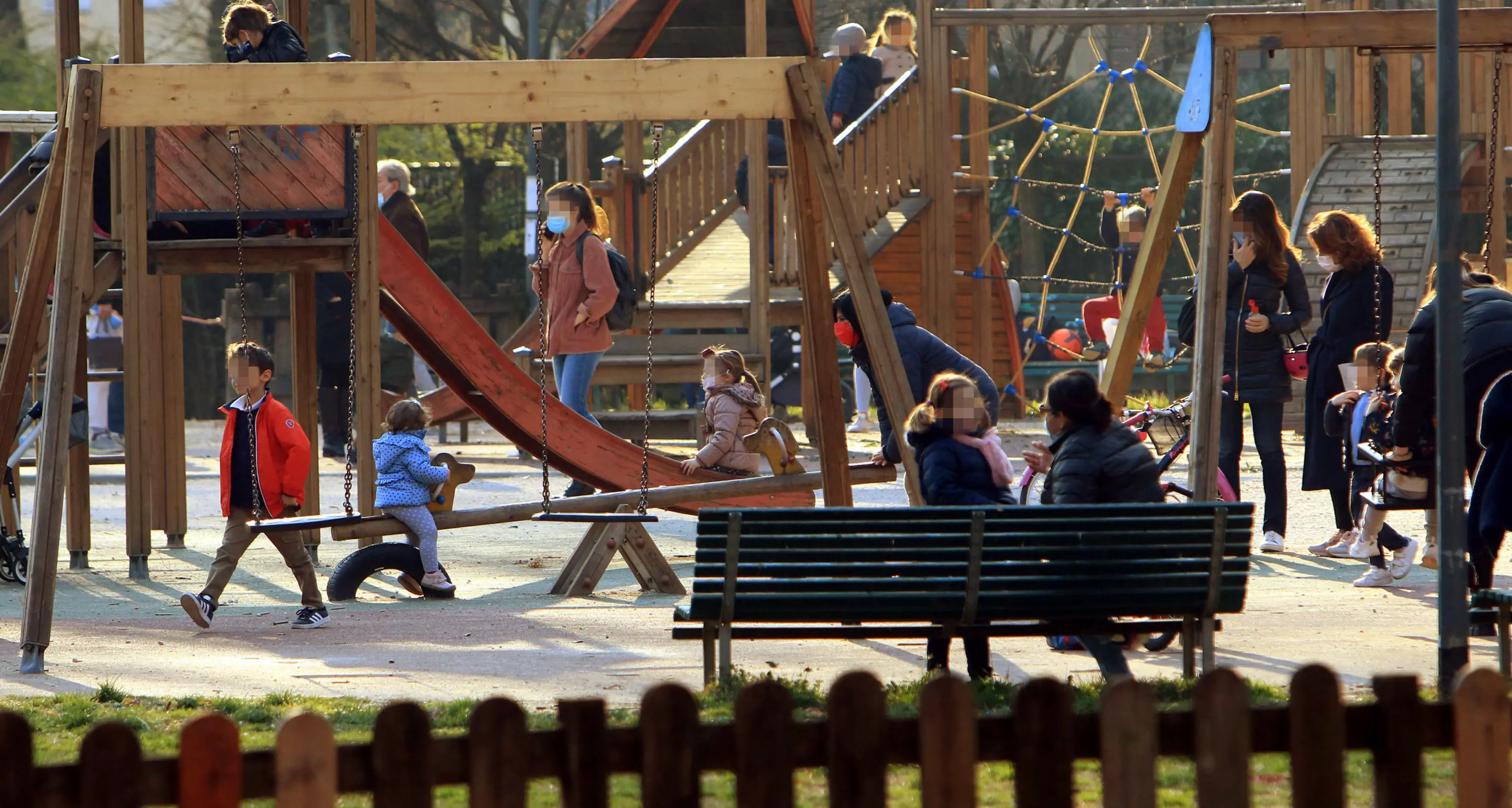 I sindacati trentini: tetto di 50 euro al mese per i servizi estivi dedicati ai bambini