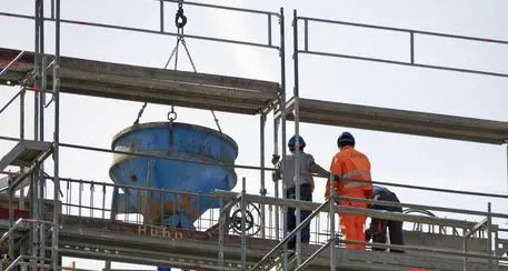 Sindacati contro Fugatti: “Poco sostegno ai lavoratori in difficoltà”
