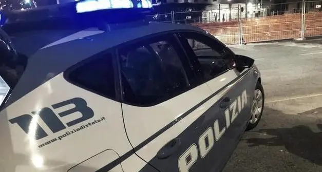 Trento, arrestato con un etto di hashish in via Paludi