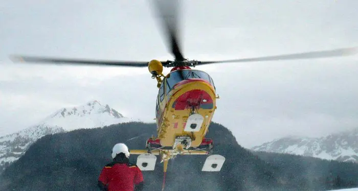 Alpinista cade in un canalone a 3 mila metri e muore nel Torinese