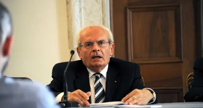 Il Difensore civico: «Comuni, troppi silenzi»
