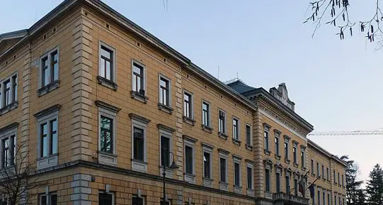 Trento, vendevano gioielli rubati: condanna per ricettazione