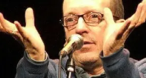 «Sparla con me»: a Riva Vergassola propone chiacchiere da bar