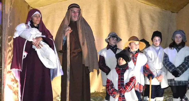 Dal presepe vivente alla luce di Betlemme: a Rovereto è già Natale