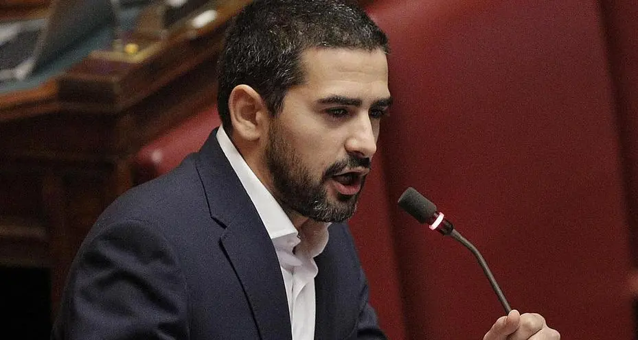 Fraccaro e il caso Lo Porto: «Inutile essere in aula»