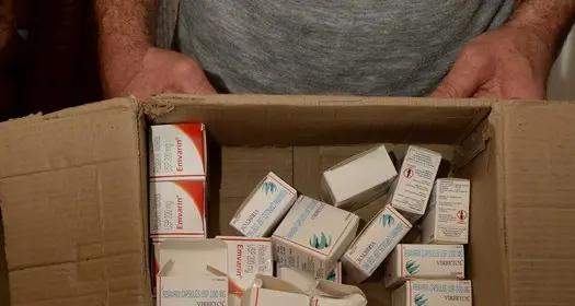 «Farmaci troppo costosi? Vado in India»