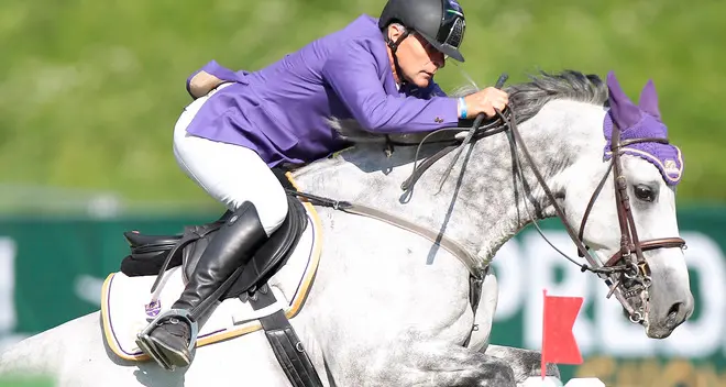 Predazzo Jumping, show della famiglia Arioldi
