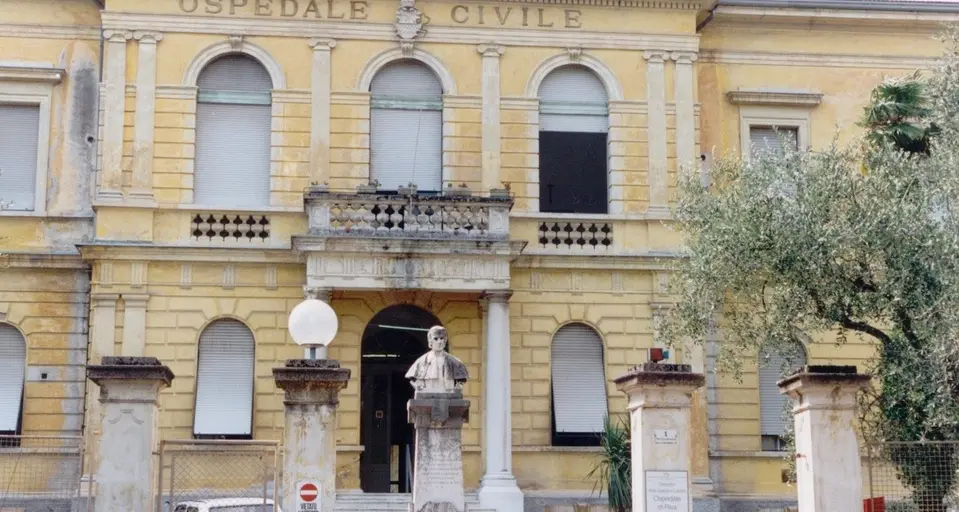 Maxi condanna per il medico senza laurea