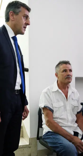 Azat: due anni e immediata espulsione