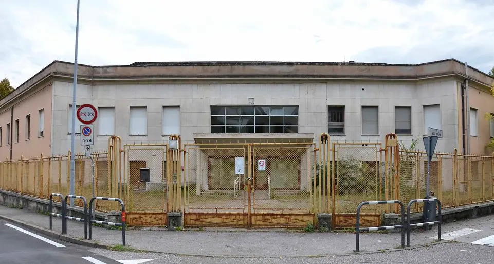 Manifattura, vandali dentro l’ex asilo