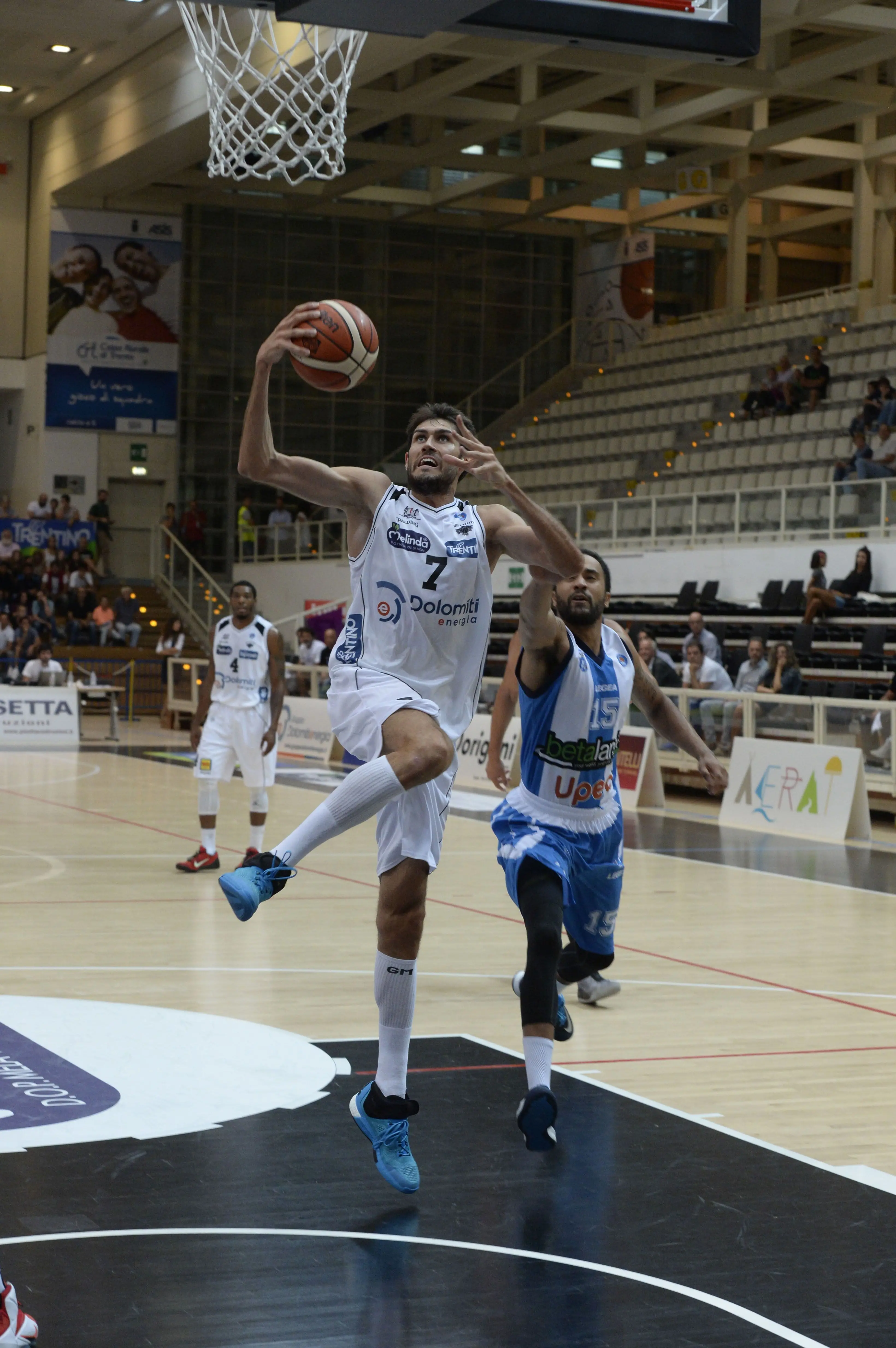 L'Aquila vola anche in Sicilia
