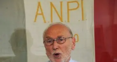 Partigiani, blitz nella sede
