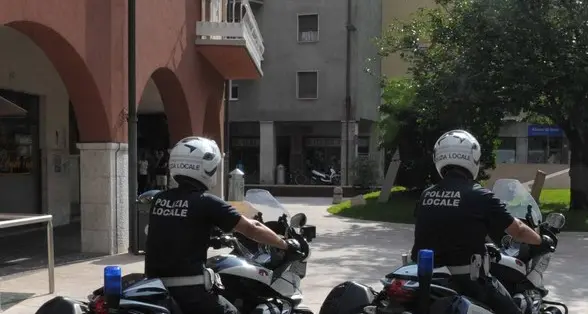 Il questore: la città deve riconquistare la piazza