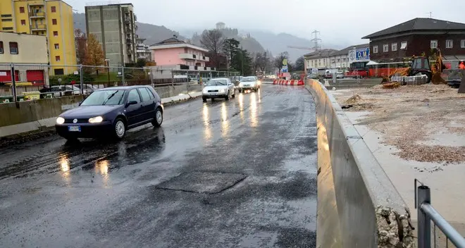 Mezza rotatoria aperta al traffico