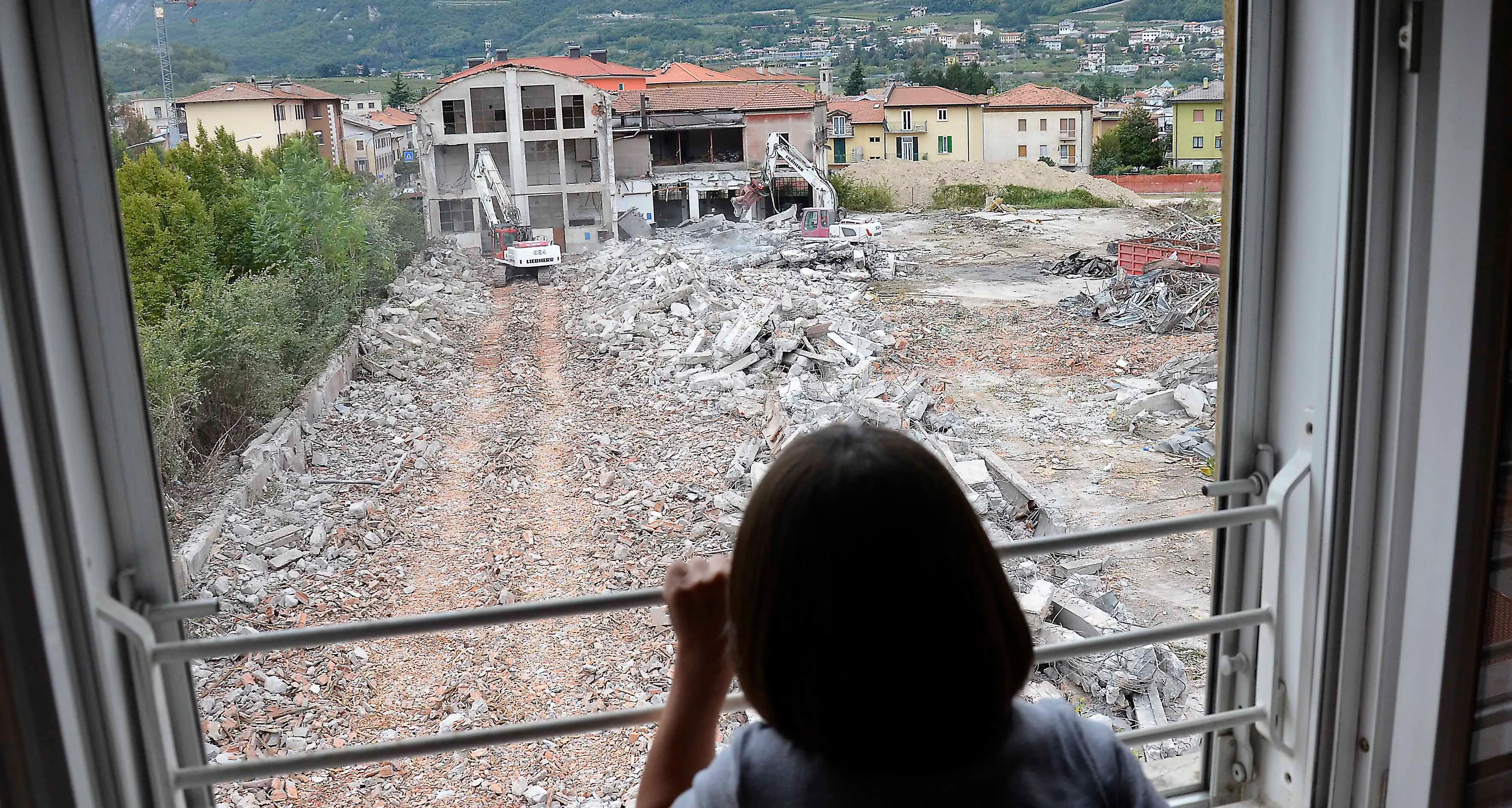 Ex Alpe, rimangono solo le macerie