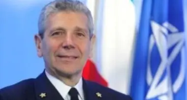 Incidente sugli sci per il ministro Di Paola