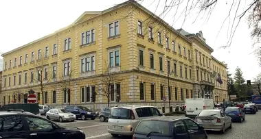 Dovrà mantenere l'ex moglie a vita