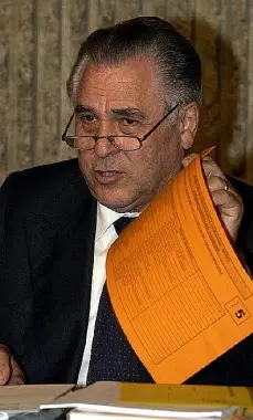 «Catullo», Angeli & C. si dimezzano lo stipendio