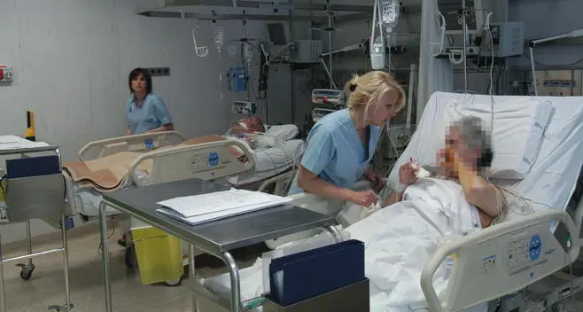 «Tagli ai medici, così si affossa la sanità»