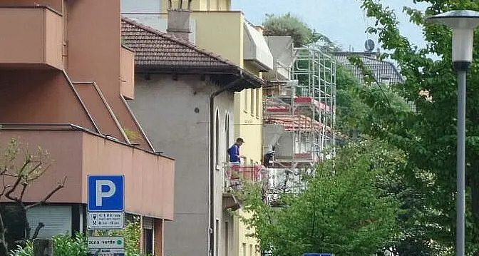 Trento, gli anarchici occupano una villetta di via Mattioli