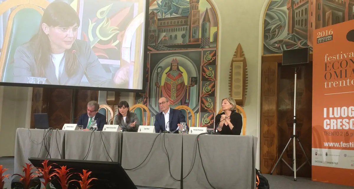Maroni: \"Se avessi lo statuto speciale avrei 200 miliardi. Ma devo fare tutto con 23\"