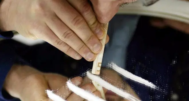 Estorsione a una mamma per avere la cocaina