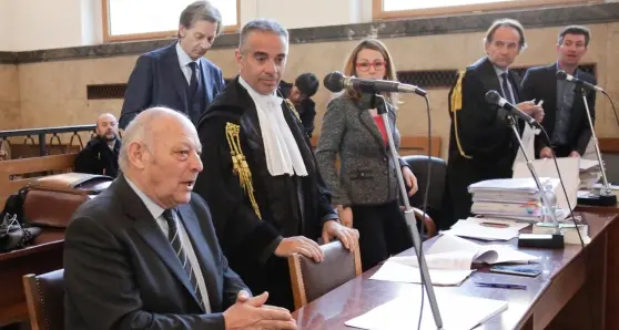 Durnwalder a processo: \"Sui fondi riservati sempre corretto e ci ho pure rimesso soldi\"
