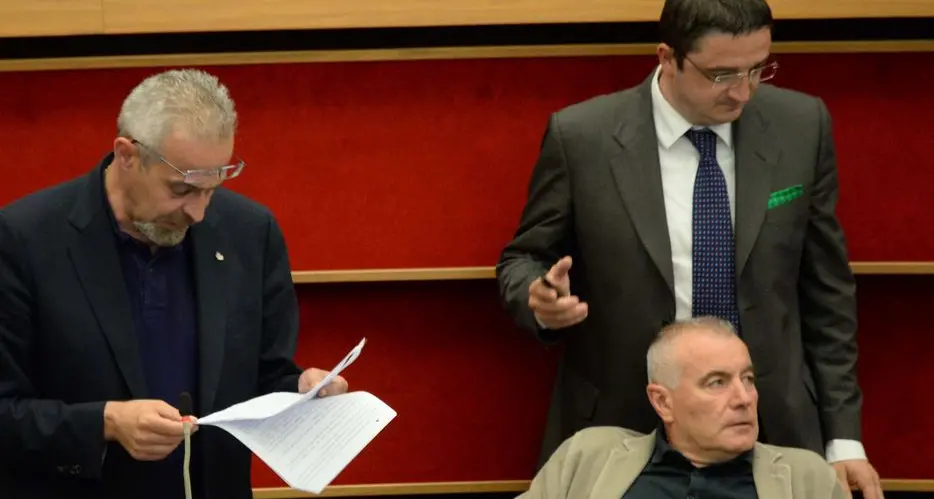 «Qualcuno deve pagare» Fi va alla Corte dei conti