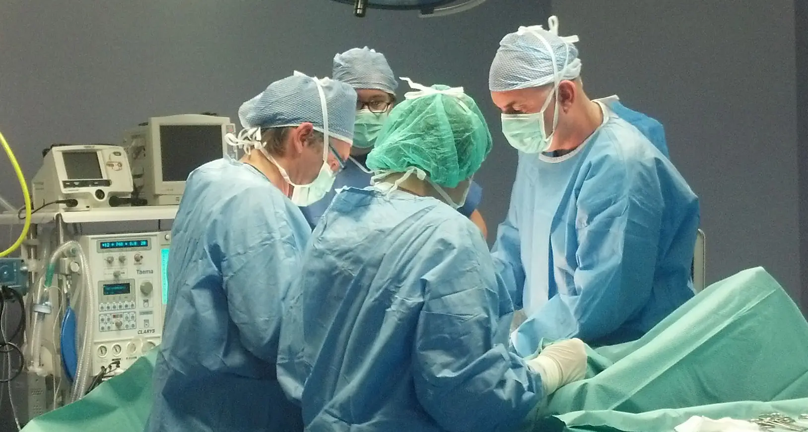\"I medici specialisti convenzionati non costano più dei professionisti dipendenti\"