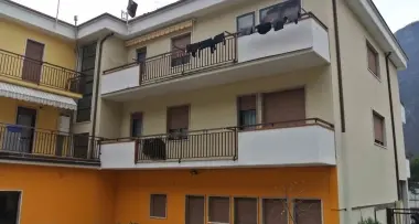 In fuga i ladri acrobati con la mazza